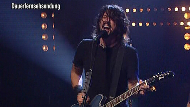 Tv Total Foo Fighters Walk Kostenlos Streamen Bei Myspass De